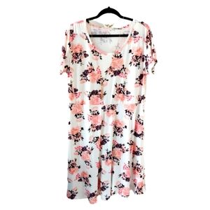 Spring Floral Bobbie Brooks Dress with extra long‎ Necklace Size 1X SOFT